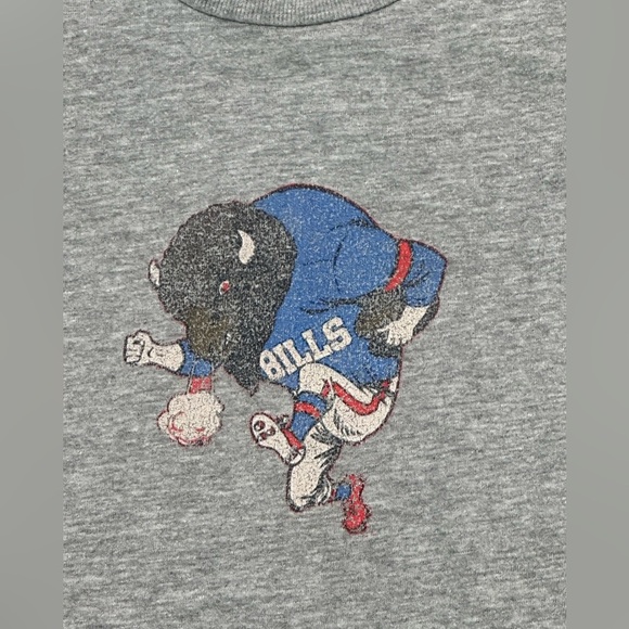 Youth Buffalo Bills Football T-Shirt Live and Tell Gray Bison Graphic Tee small - Picture 2 of 4
